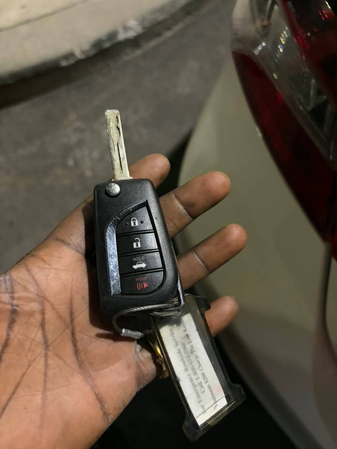 Car key replacement service Buffalo NY — on-site key cutting and programming
